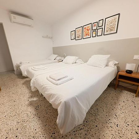 Hostal Y Apartamento Moli De Mar Lloret de Mar Exteriör bild